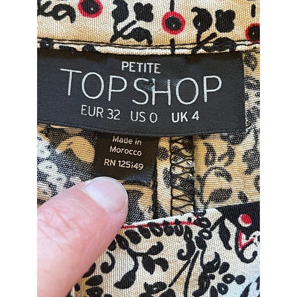 Topshop‎ Black And White Mixed Media Patchwork Printed Boho Shorts Size 0 - Picture 4 of 8